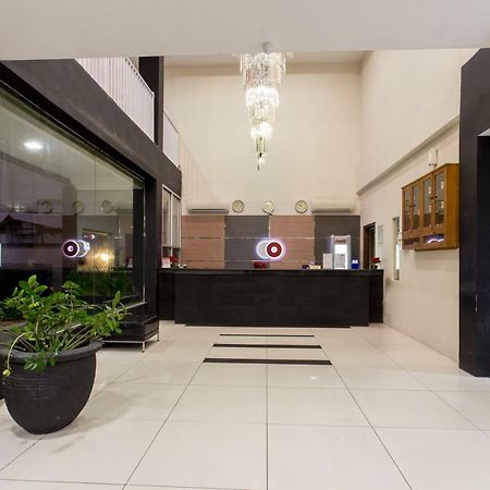 Capital O 769 City Hotel Balikpapan  Luaran gambar